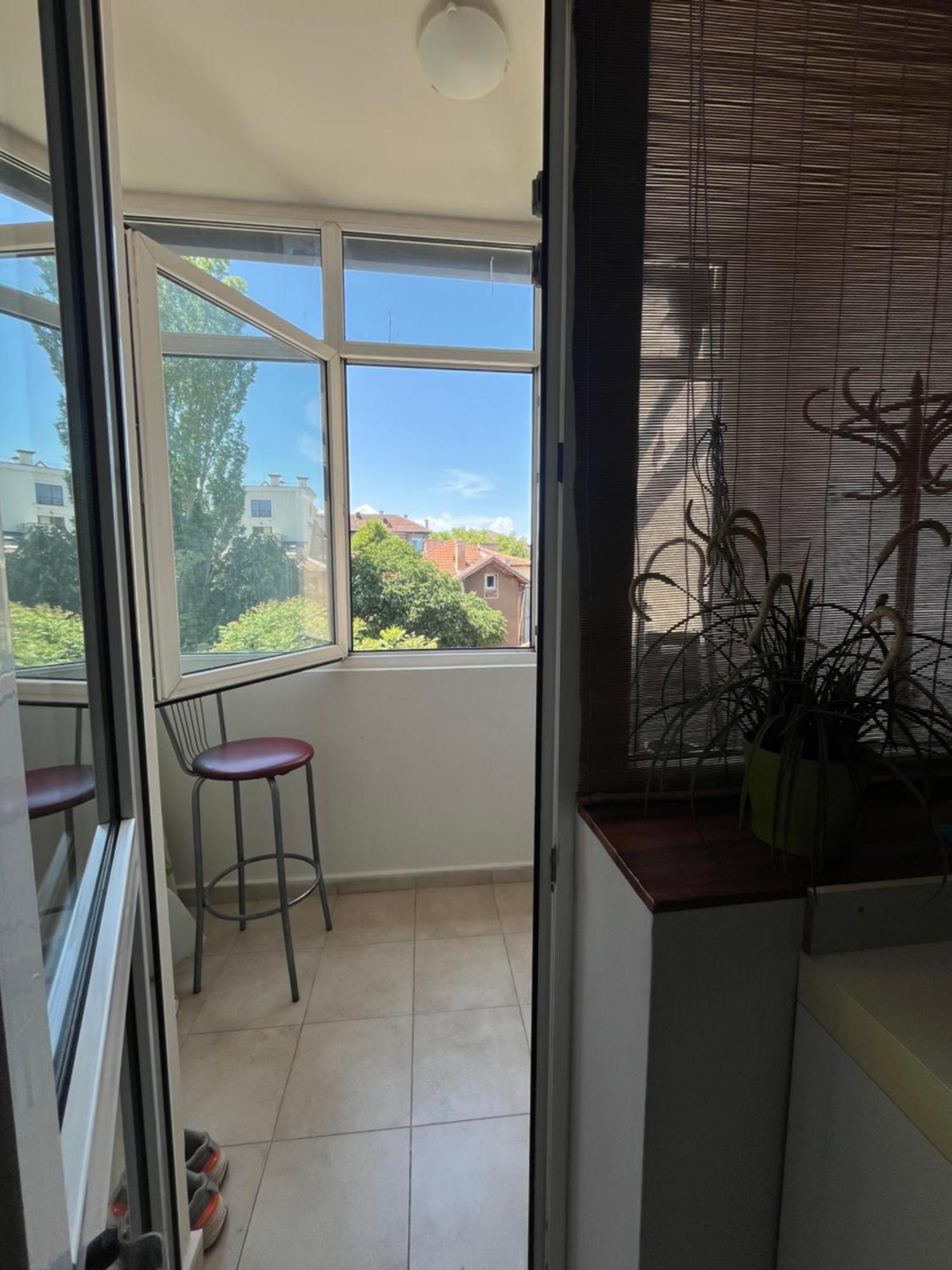 Elegance On A Budget - Rooms For Rent In Sofia Center ภายนอก รูปภาพ