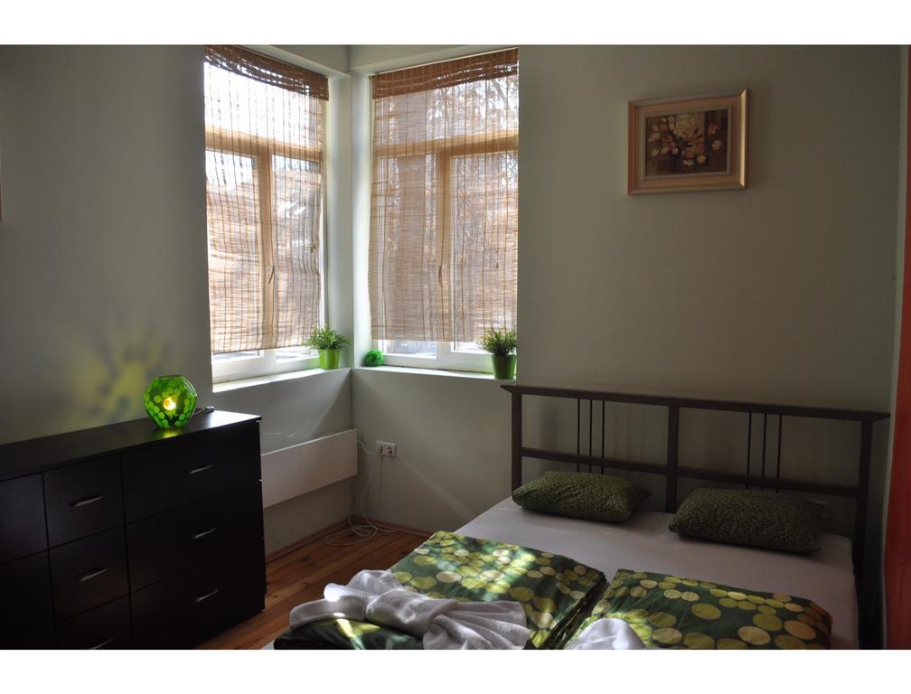Elegance On A Budget - Rooms For Rent In Sofia Center ภายนอก รูปภาพ